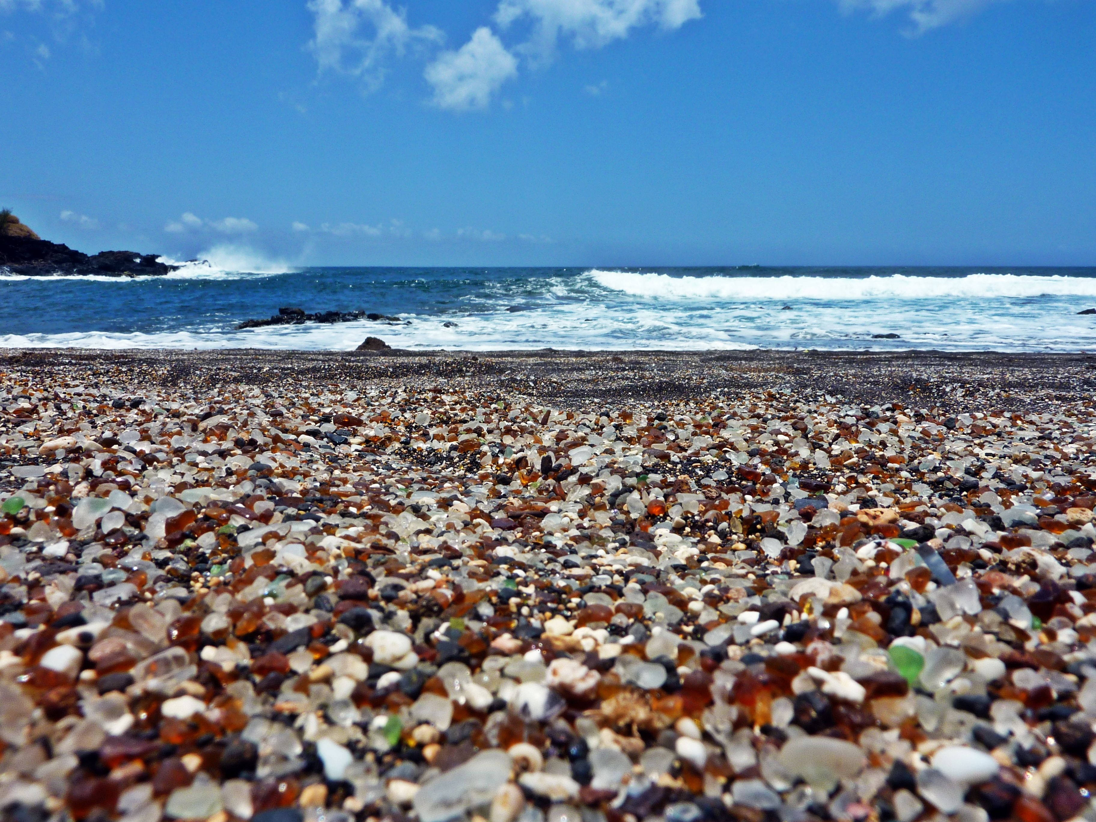 Glass Beach (Sea Glass Hunting)