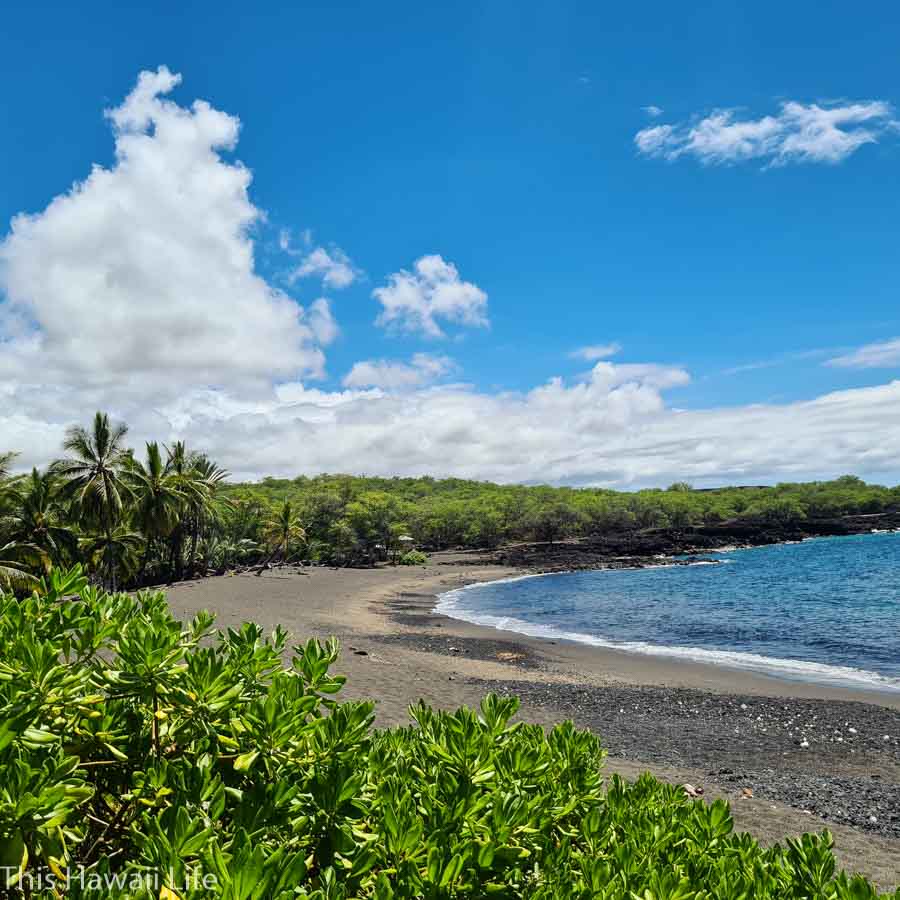 Honomalino Bay