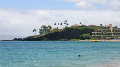 black-rock-beach maui