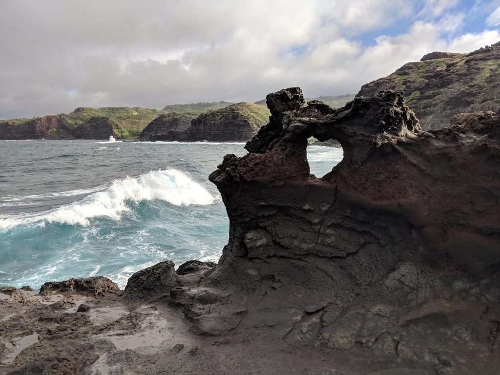 nakalele blowhole