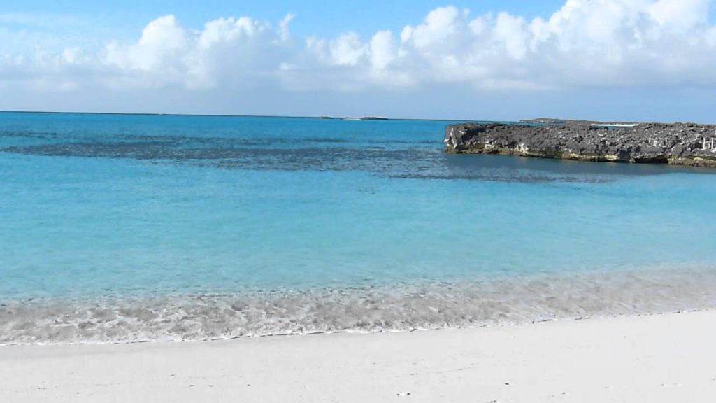 Pretty-Molly-Bay-Exuma bahamas