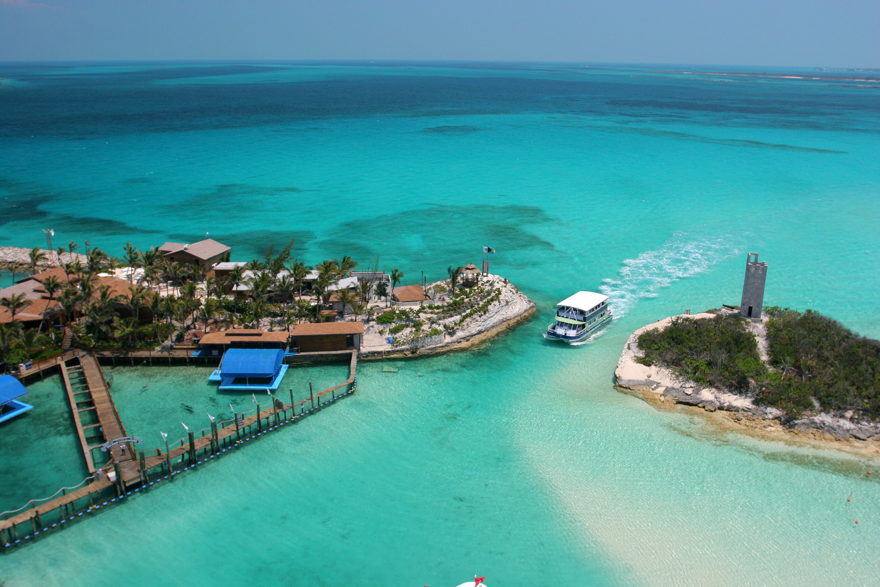 blue lagoon island bahamas