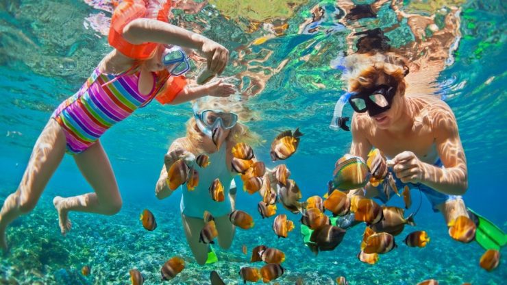 kids snorkeling oahu