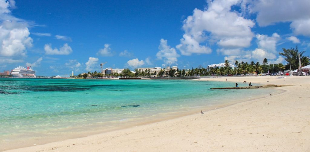 nassau-saunders-beach-bahamas
