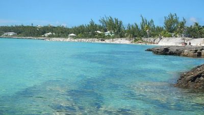 rainbow bay beach bahamas