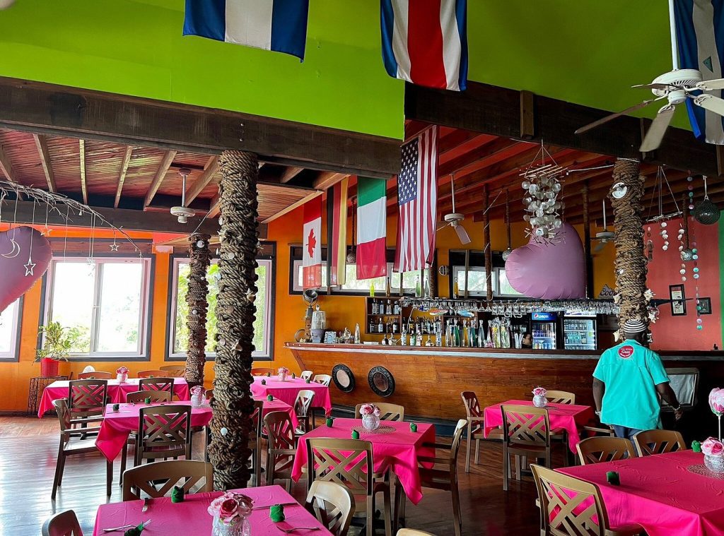 gios roatan