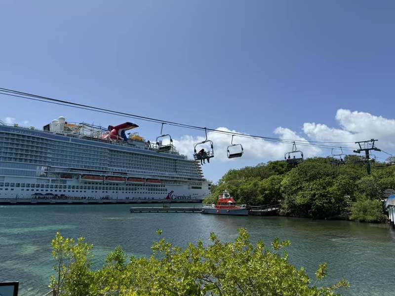roatan-cable-car