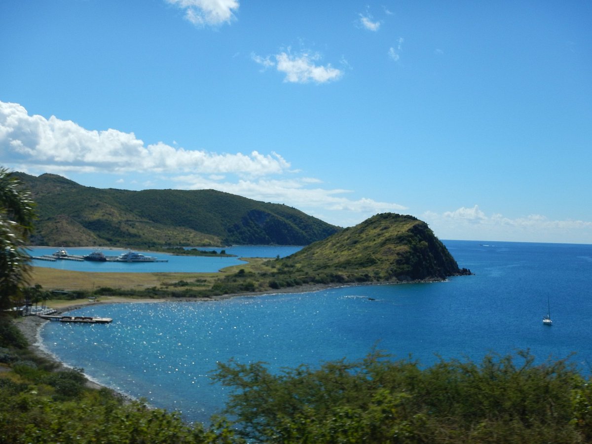 White-House-Bay-St-Kitts