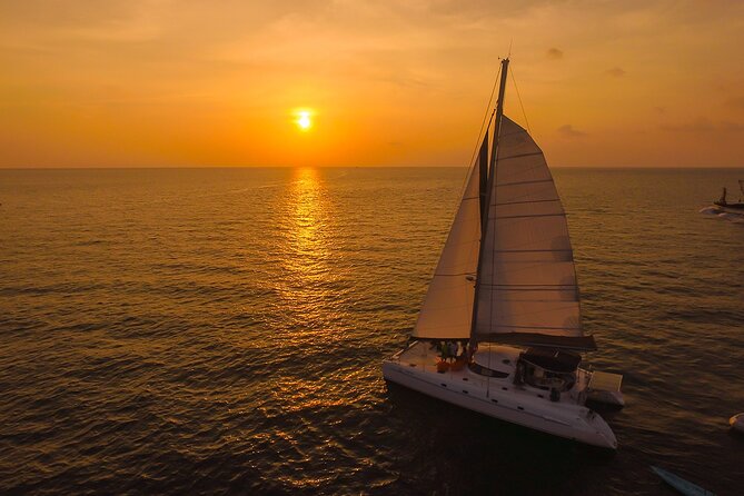 Catamaran Cruise Turks and Caicos