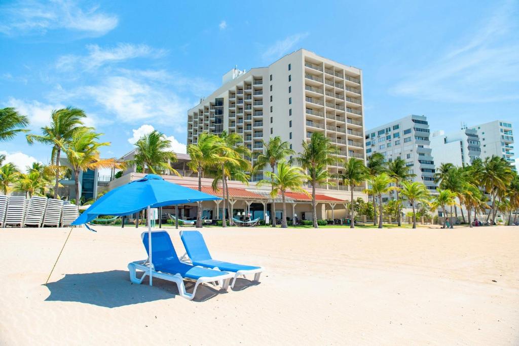 Courtyard by Marriott Isla Verde Beach Resort
