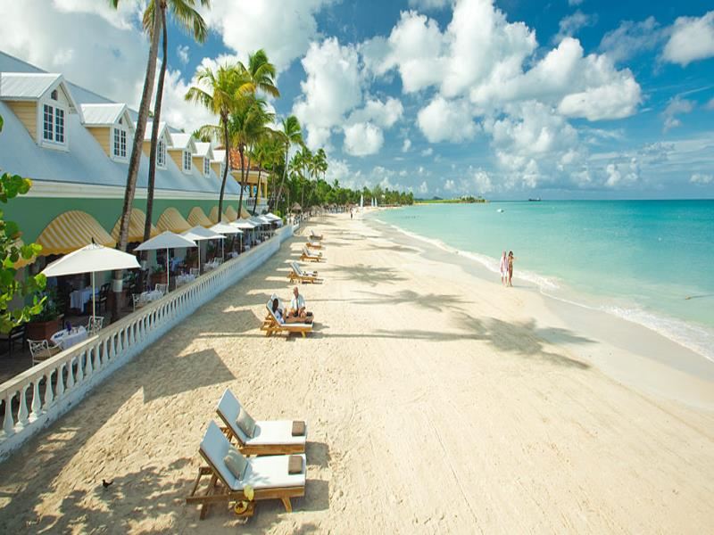 Dickenson Bay beach