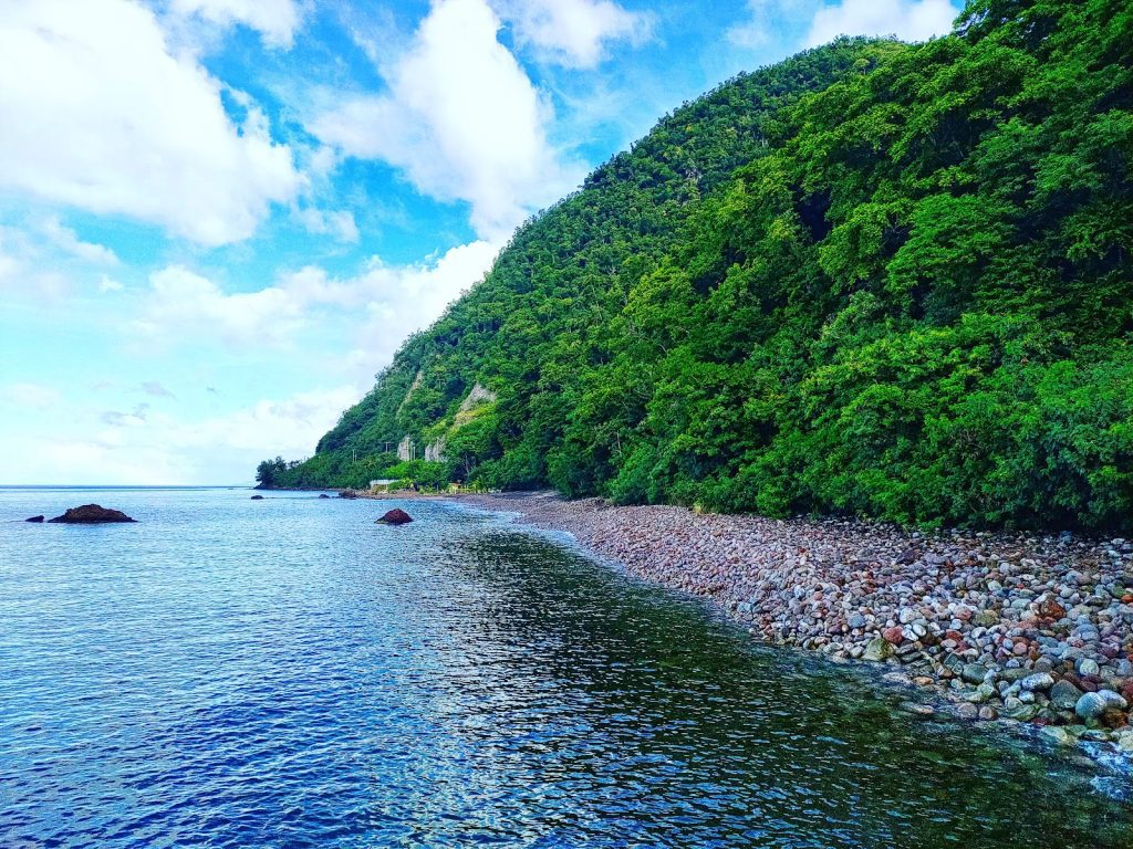 Champagne beach Dominica