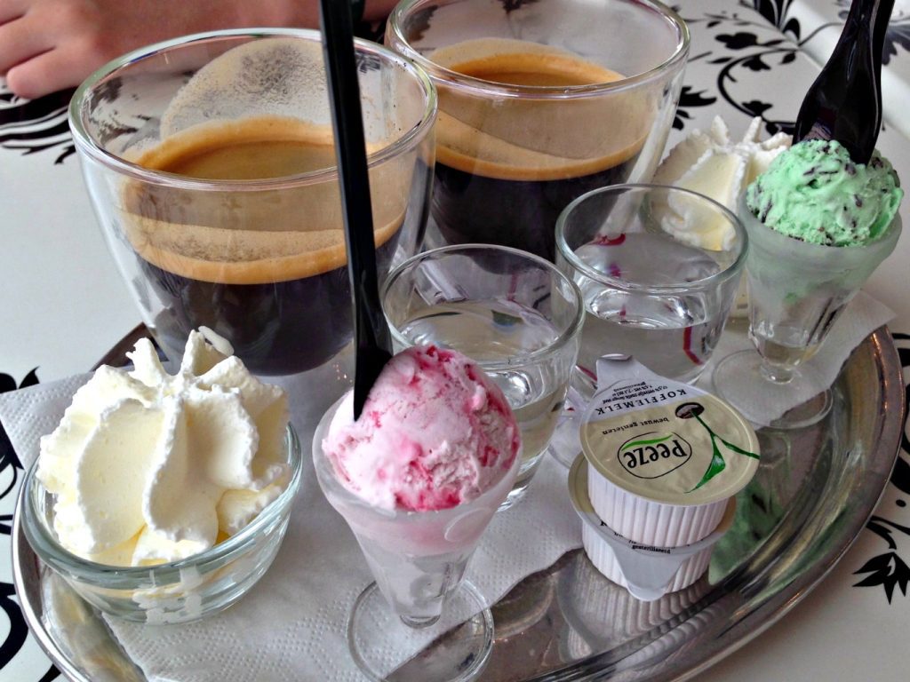 eat ice cream Kralendijk Bonaire