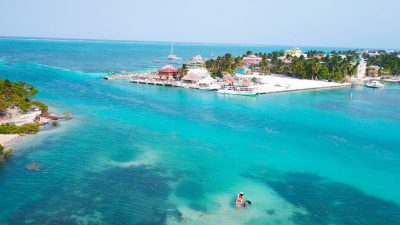 family beaches The-Split-caye-caulker-belize