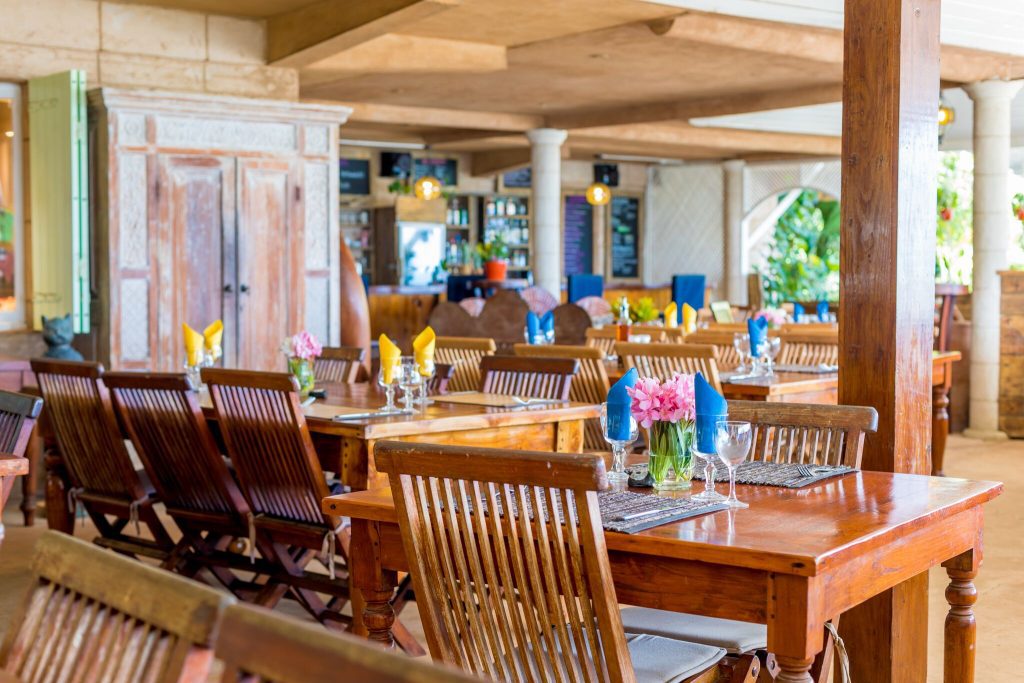 family restaurants grenadines