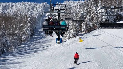 family-ski-Okemo-mountain-ski-resort-vt