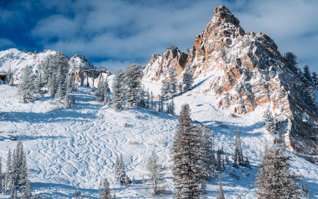 family-ski-Snowbasin-mo