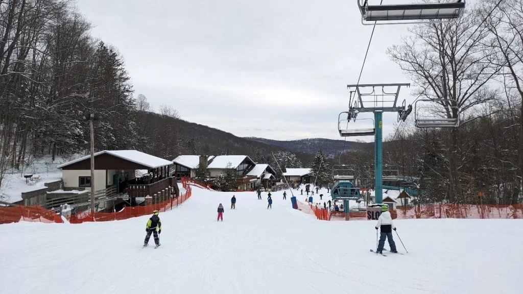 family-ski-holiday valley-ny