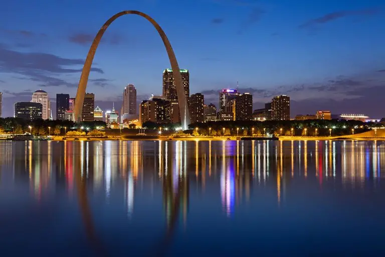 Where to Stay Near National Park