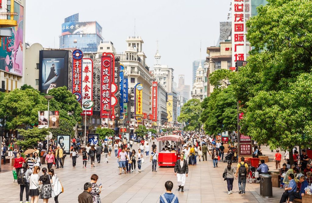 shanghai pedestrians