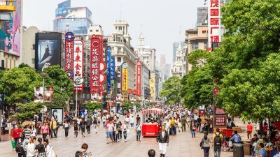 shanghai pedestrians
