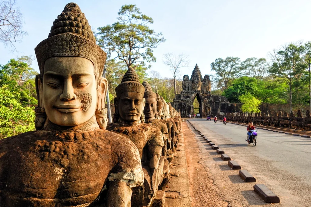 siem reap buddha statues