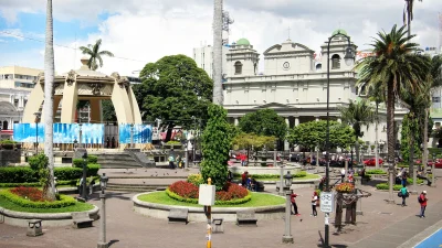getting around with kids Cathedral San-Jose Costa-Rica