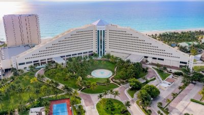 Iberostar Selection Cancun, a family-friendly stay in Cancun