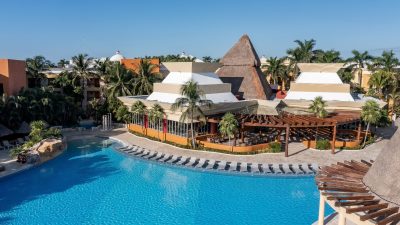 Iberostar Selection Paraiso Lindo, a family-friendly stay in Riviera Maya