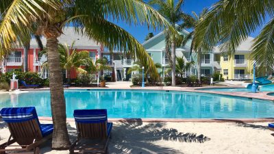 Sandyport Beach Resort, a family-friendly stay in Bahamas
