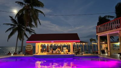 Tropical Paradise Hotel, a family-friendly stay in Caye Caulker