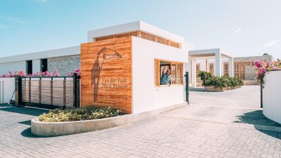 Van der Valk Plaza Beach Resort Bonaire, a family-friendly stay in Bonaire