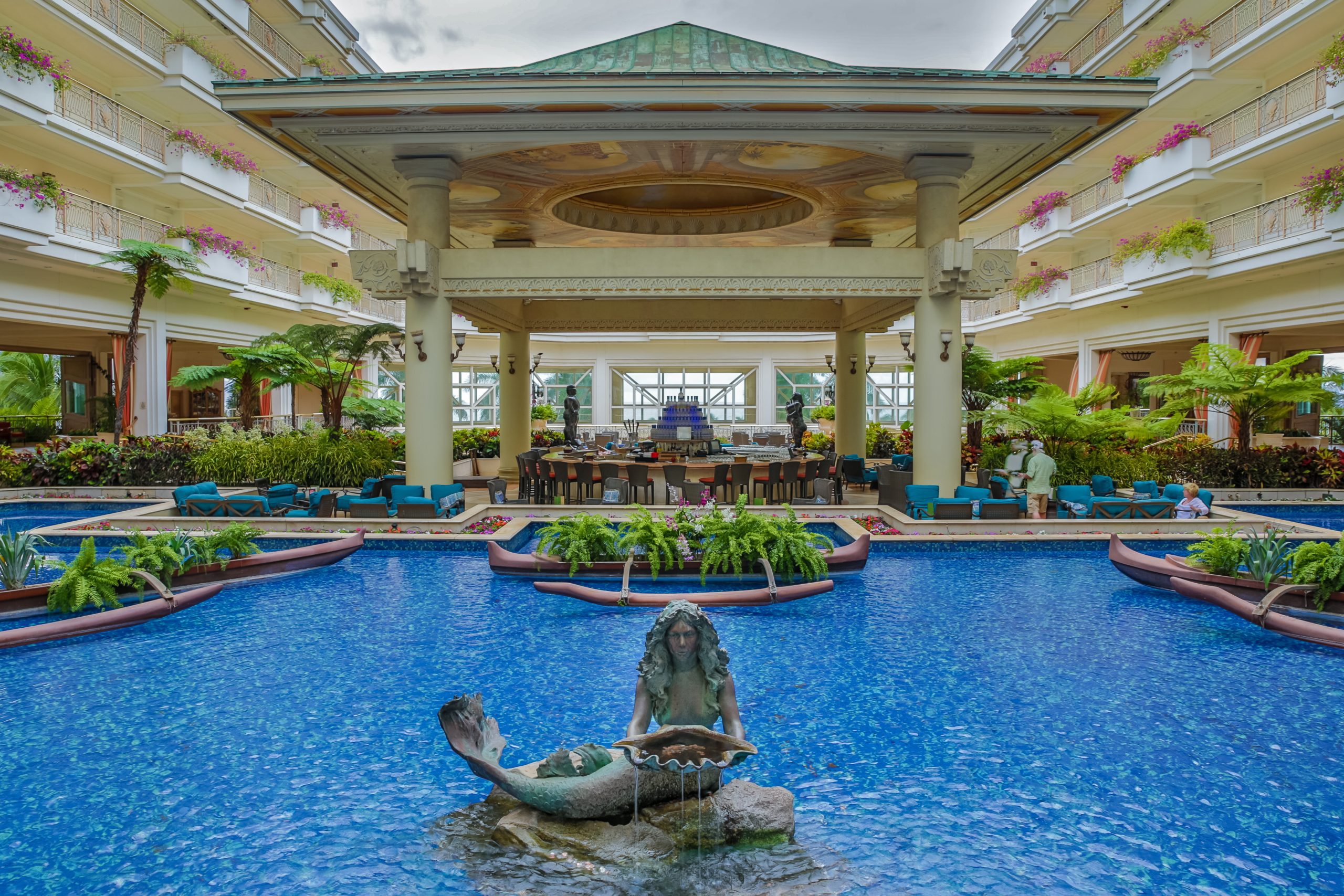 Grand Wailea A Waldorf Astoria Resort Maui courtyard pool
