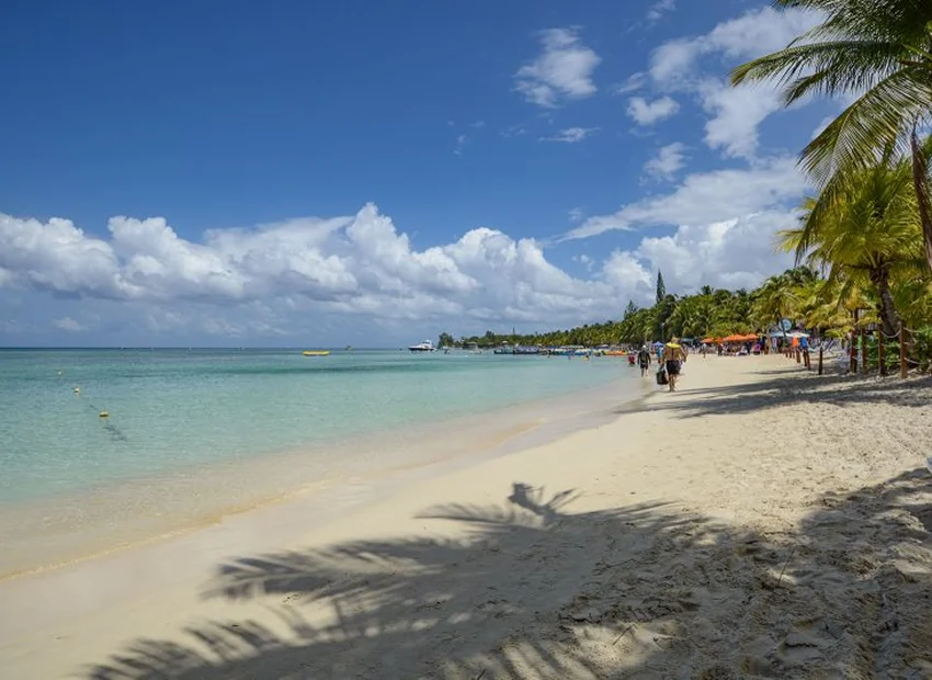 About West Bay Beach - Roatan, Honduras | Island House Roatan