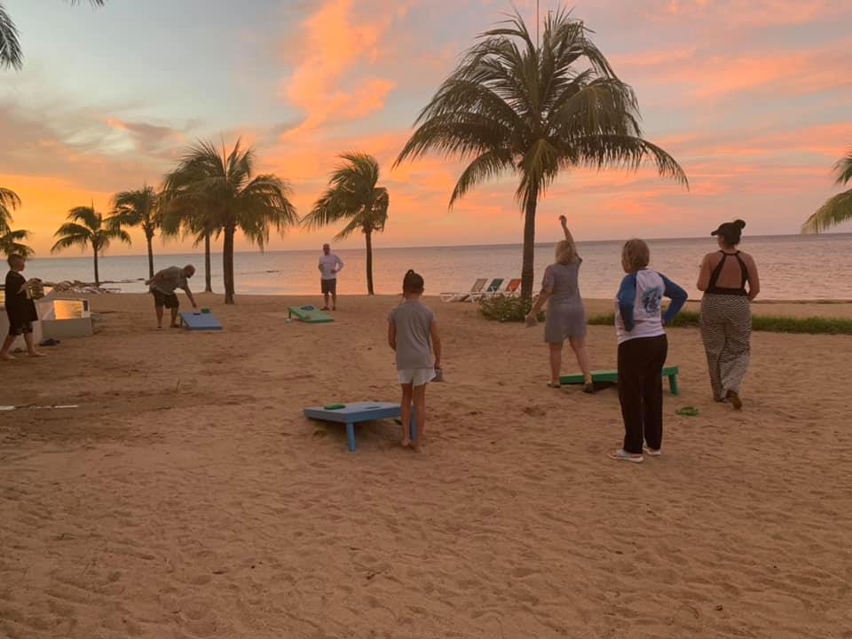 A Multi-Generational Vacation in Roatan - Roatan Vacation Rentals &  Property Management